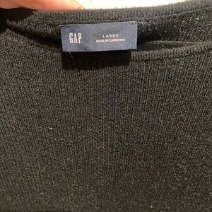 GAP Classic Black Sweater